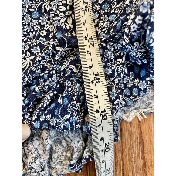 Cynthia rowley blue floral ruffle hem top small - Picture 7 of 9
